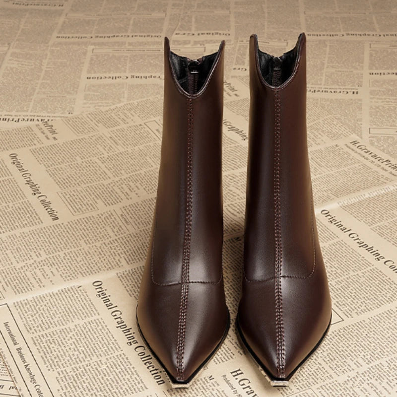 Echelon Chrome Tip Chelsea Boot